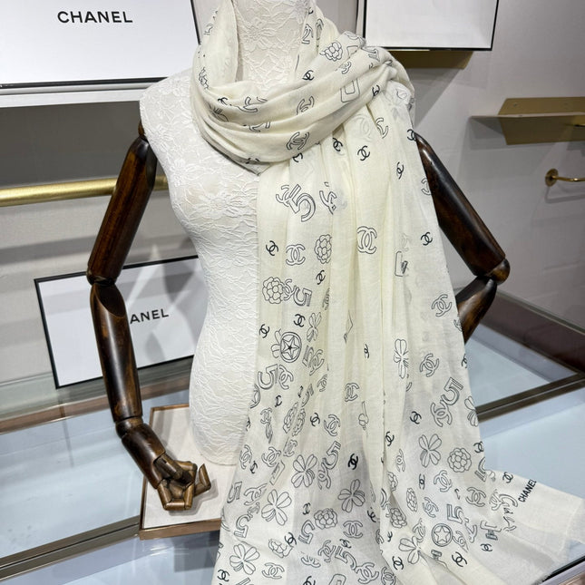 CHANEL 25S SCARF 200 IN CASHMERE 706596