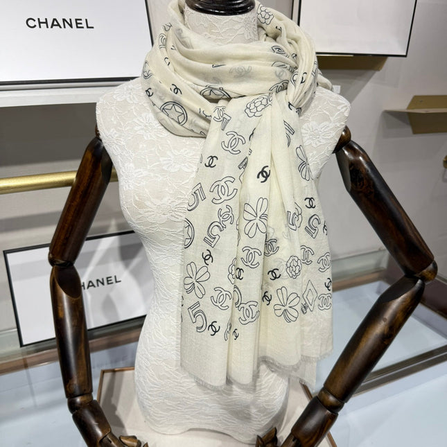 CHANEL 25S SCARF 200 IN CASHMERE 706596