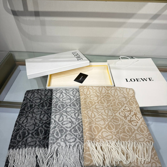 LOEWE 25S SCARF 180 IN CASHMERE WOOL 706574