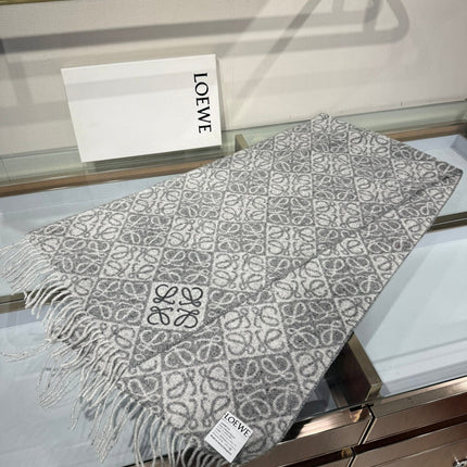 LOEWE 25S SCARF 180 IN CASHMERE WOOL 706574