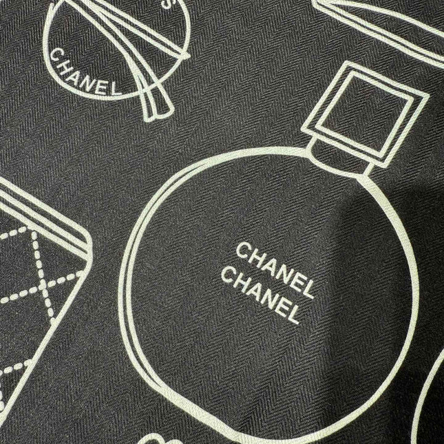 CHANEL 25S SCARF 140 IN SILK 732181