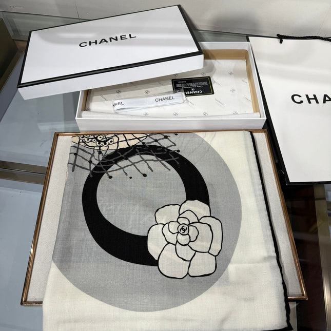 CHANEL 25S SCARF 140 IN SILK 732159