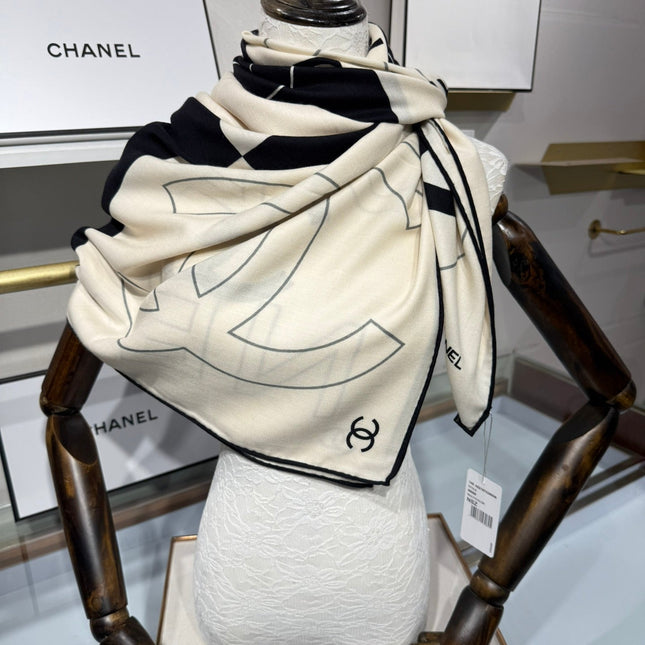CHANEL 25S SCARF 140 IN SILK 732177