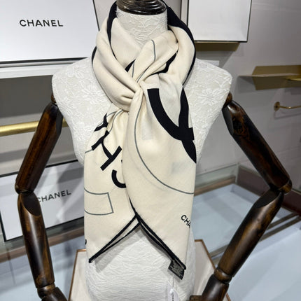 CHANEL 25S SCARF 140 IN SILK 732177
