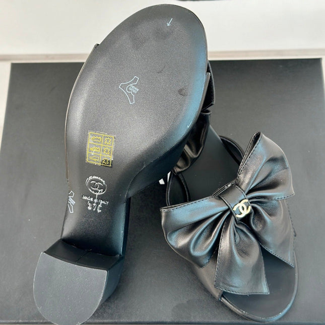 Double CC Big Bow High Heels Sheepskin Black