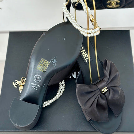 Double C Big Bow Pearl Chain High Sandals Black Lambskin