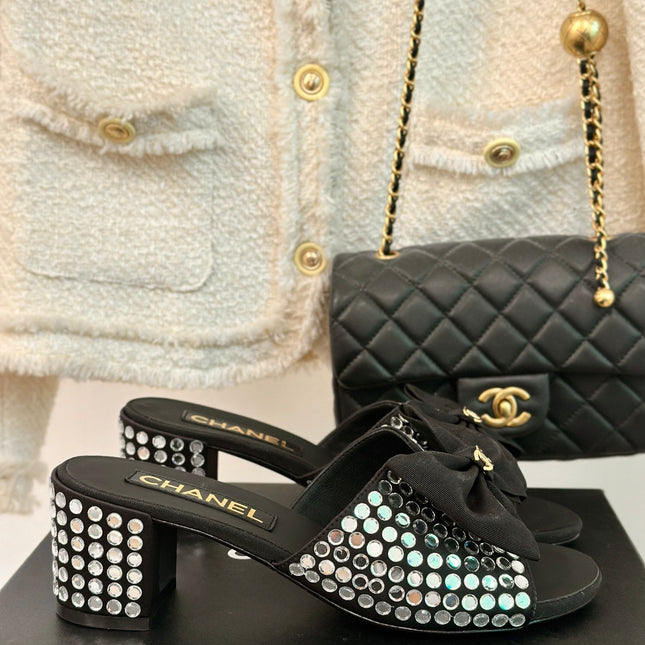 BLOCK HEEL MULE WITH WHITE RHINESTONES IN BLACK LAMBSKIN
