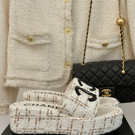 CLASSIC SLIPPERS THICK SOLE IN WHITE MIX BROWN TWEED