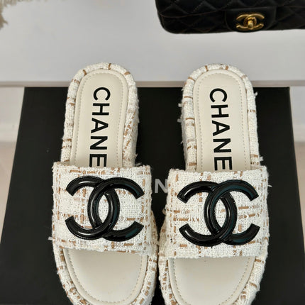 CLASSIC SLIPPERS THICK SOLE IN WHITE MIX BROWN TWEED