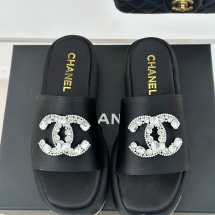 SLIPPERS THICK SOLE IN BLACK SATIN