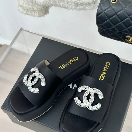 SLIPPERS THICK SOLE IN BLACK SATIN