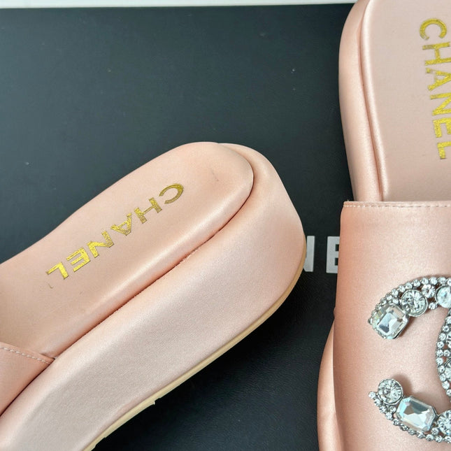 SLIPPERS THICK SOLE IN LIGHT PINK SATIN