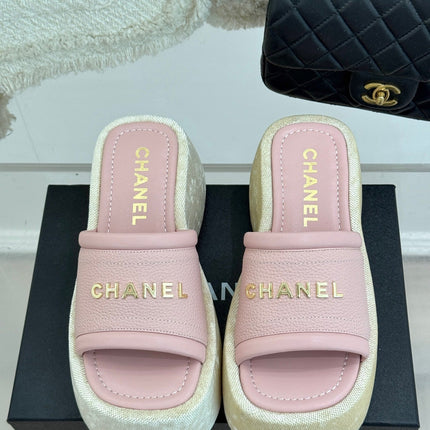 PLATFORM SLIPPERS IN BABY PINK LAMBSKIN