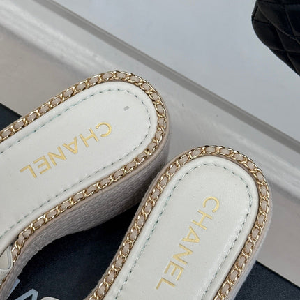 THICK SOLE WEDGE SLIPPERS IN WHITE CALFSKIN