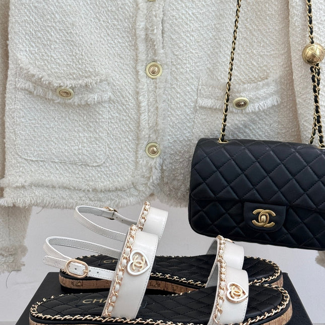 FLAT CHAIN HEART SANDAL IN WHITE LAMBSKIN