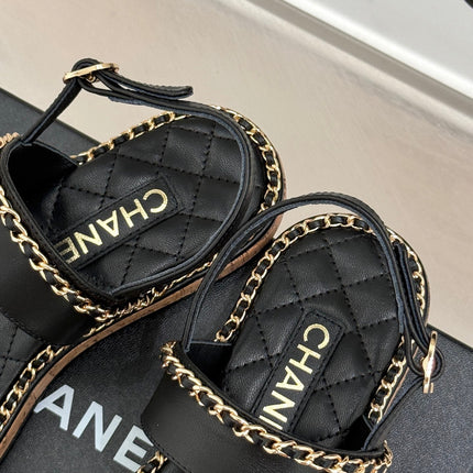 FLAT CHAIN HEART SANDAL IN BLACK LAMBSKIN