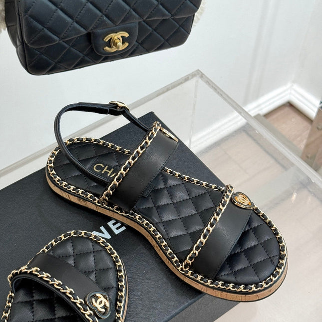 FLAT CHAIN HEART SANDAL IN BLACK LAMBSKIN