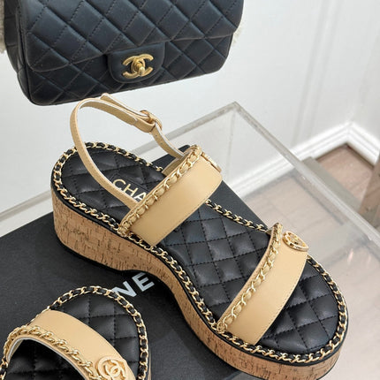 THICK-SOLED CHAIN HEART SANDAL IN BISQUE BEIGE LAMBSKIN