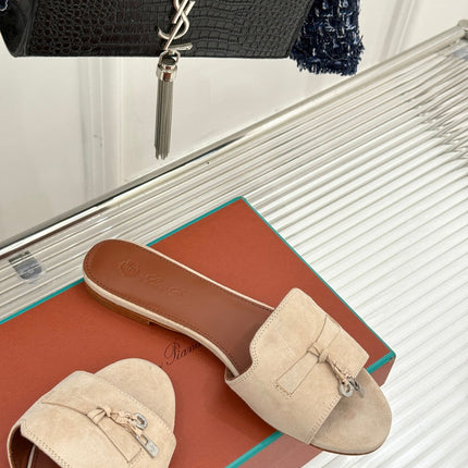 FLAT SANDALS IN BEIGE SUEDE AND LAMBSKIN