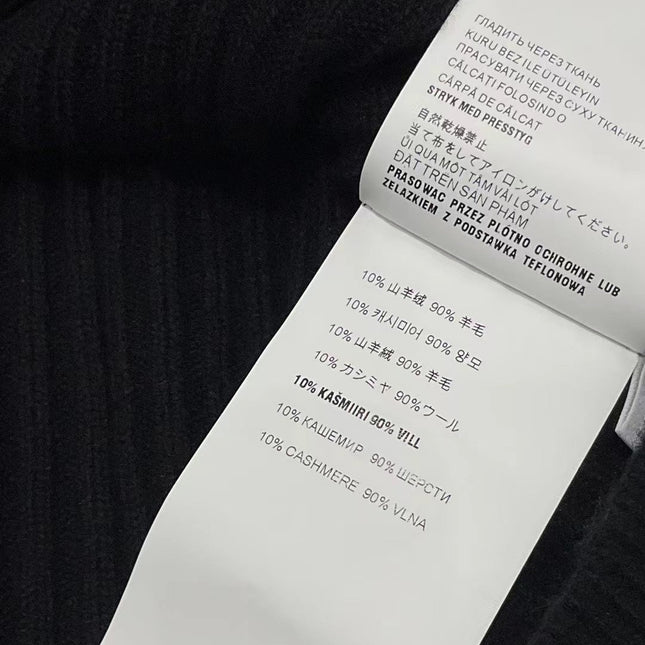 MIUMIU PULLOVER SWEATER STYLE 312