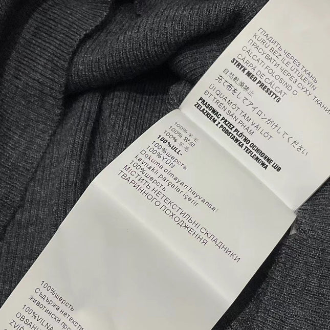 PRADA CREWNECK KNIT TOP STYLE 10