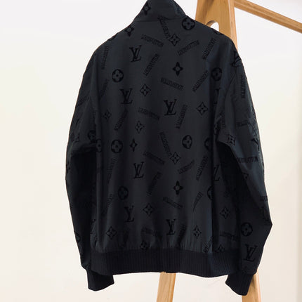 LV BLACK JACKET 239037