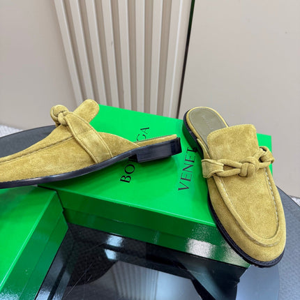 ASTAIRE MULE IN OLIVE GREEN SUEDE