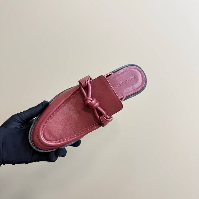 ASTAIRE MULE IN BERRY RED CALFSKIN