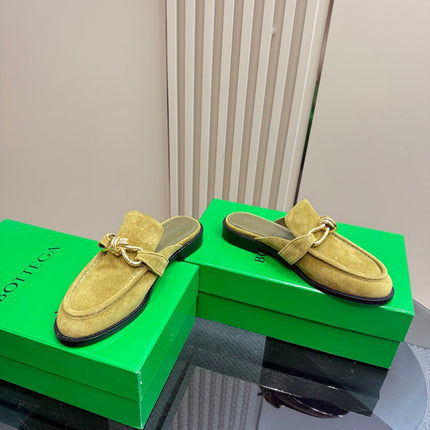 ASTAIRE MULE IN OLIVE GREEN SUEDE WITH GOLD HARDWARE