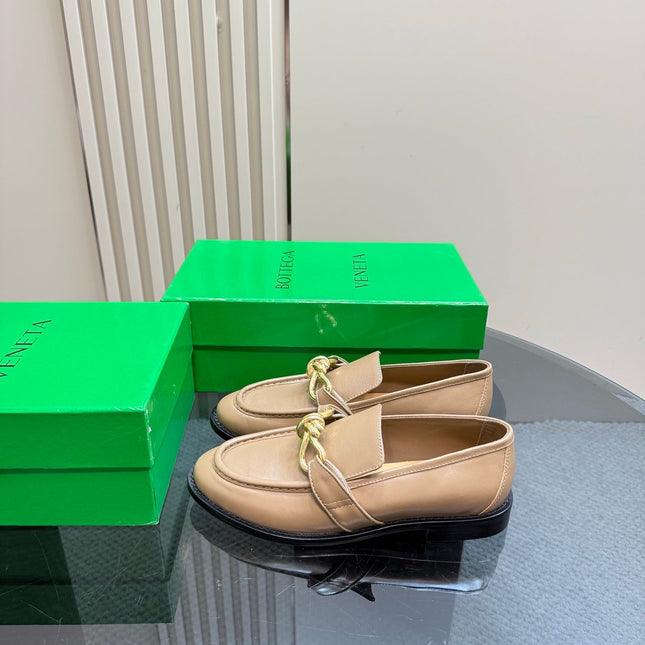 ASTAIRE LOAFER IN LIGHT BROWN CALFSKIN WITH GOLD HARDWARE