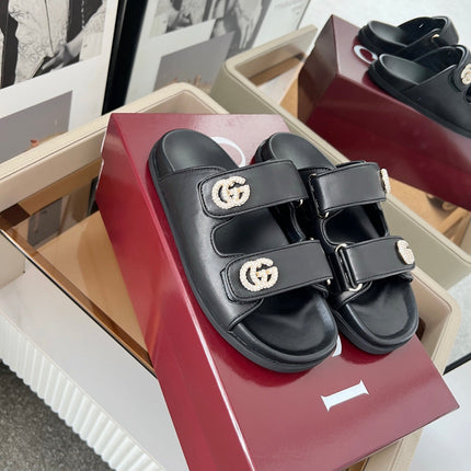 DOUBLE G CRYSTAL FLAT SANDALS IN BLACK SOFT LAMBSKIN