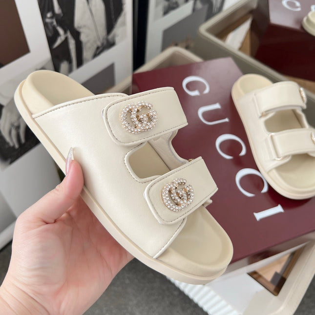 DOUBLE G CRYSTAL FLAT SANDALS IN IVORY SOFT LAMBSKIN