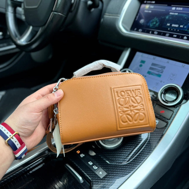 LOE MINI 18 CAMERA CROSS BODY BAG IN WARM DESERT CALFSKIN