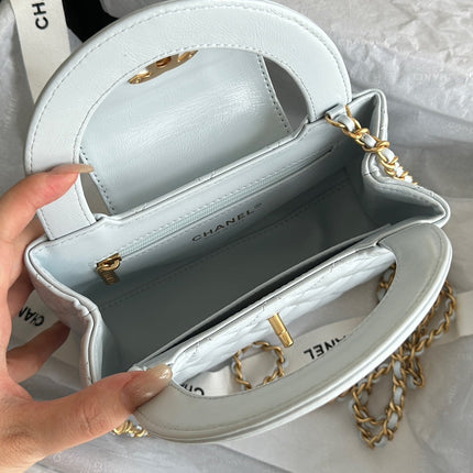 CHANEL VINTAGE KELLY 25S 19 CM IN PASTEL MINT GREEN LAMBSKIN WITH GOLD HARDWARE