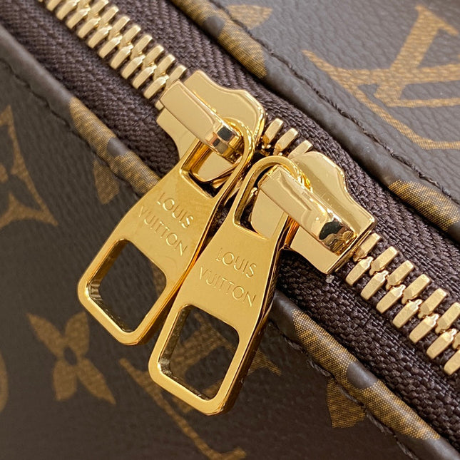 TOILETRY BAG 24 IN BROWN MONOGRAM CANVAS