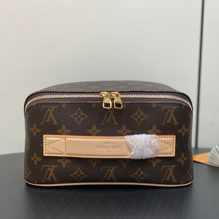 TOILETRY BAG 24 IN BROWN MONOGRAM CANVAS