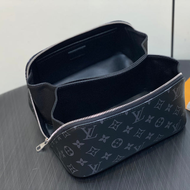 TOILETRY BAG 24 IN BLACK MONOGRAM ECLIPSE CANVAS