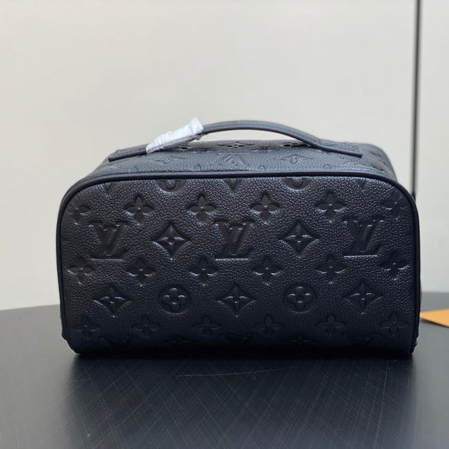 TOILETRY BAG 24 IN BLACK MONOGRAM EMBOSSED CALFSKIN