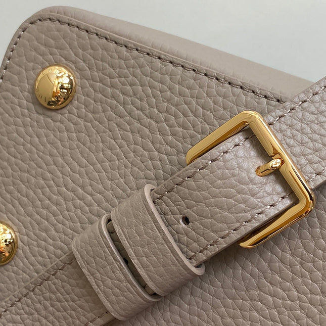 CAPUCINES MM 31 IN KHAKI BROWN TAURILLON