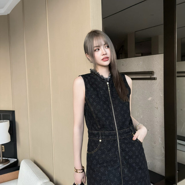 LV 25C Monogram Dress 229103