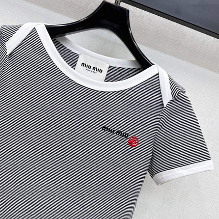 MIUMIU SHORT-SLEEVE STRIPED T-SHIRT 267829