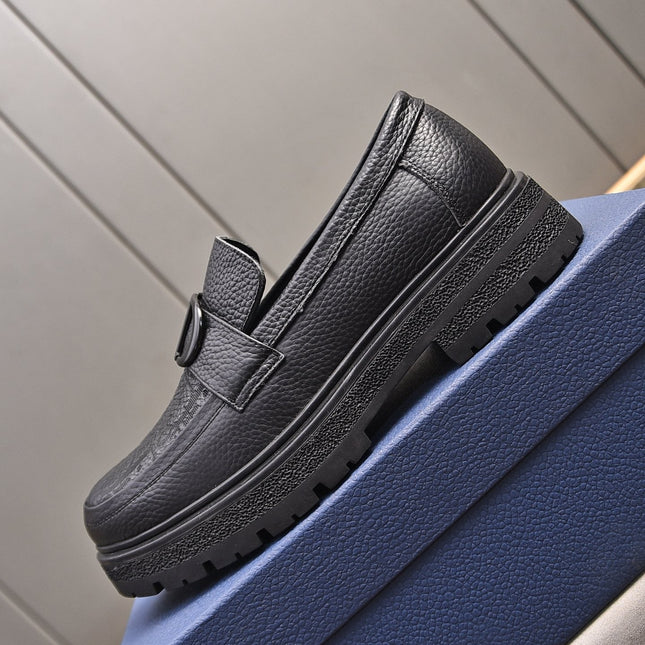 CD SYMBOL EXPLORER LOAFER BLACK GRAINED CALFSKIN
