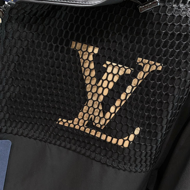 LV HOODED JACKET BLACK 238903
