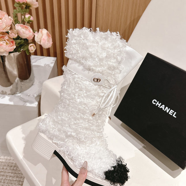 SHORT BOOTS IN WHITE LAMB FUR AND LAMBSKIN 962188