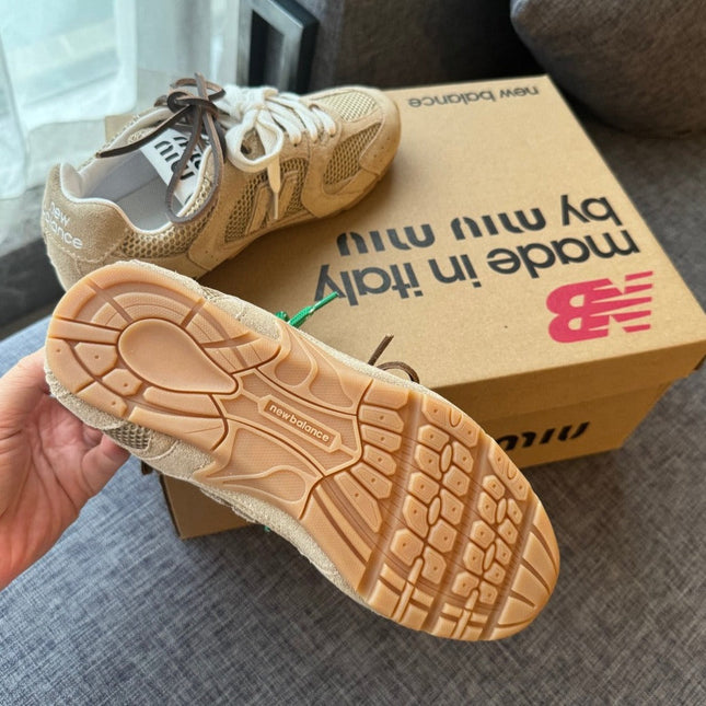 Warm Ivory Sneakers NB Suede Cowhide