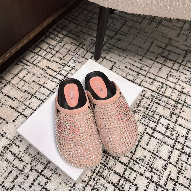 FLAT MULE IN LIGHT PINK SUEDE WITH CRYSTALS