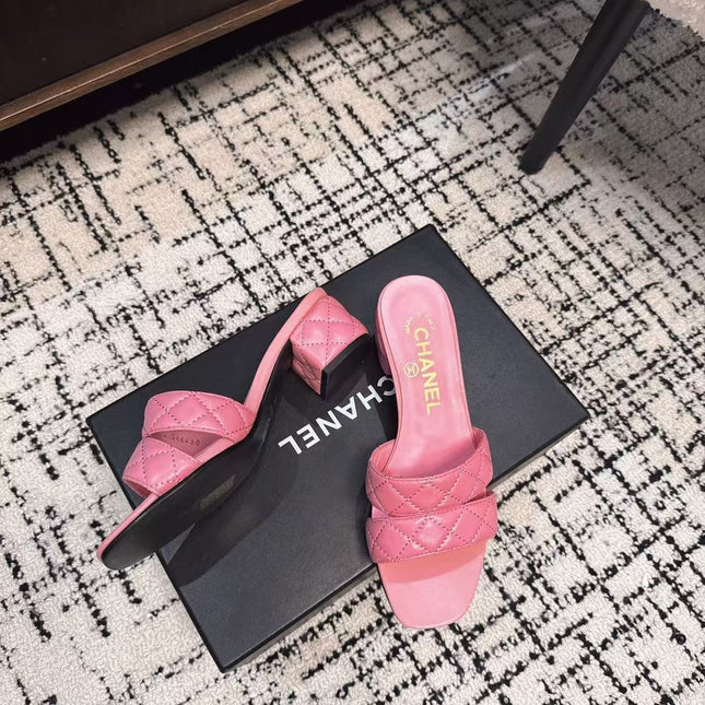 MID HEEL MULES IN BRIGHT PINK SHEEPSKIN