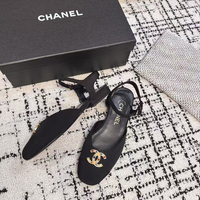 FLAT SLINGBACKS IN BLACK FABRIC