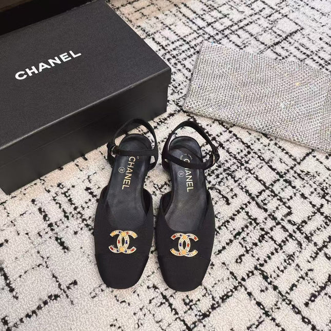 FLAT SLINGBACKS IN BLACK FABRIC