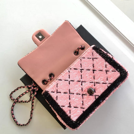 CLASSIC FLAP BAG 21 IN BLACK PINK SEQUINS RUTHENIUM HARDWARE